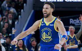 1677391048353049301.jpg Klay-Thompson-Celebrating-USA-20081127.jpg